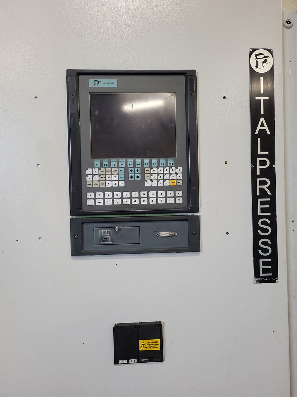 Maszyna do odlewania ciśnieniowego na zimno Italpresse IP 550 SC KK1616, używana